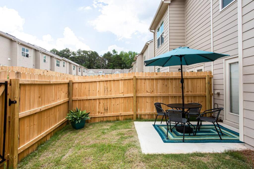 2022 Quiet Relaxing And Secure Town House Near Atlanta Appartement Redan Buitenkant foto